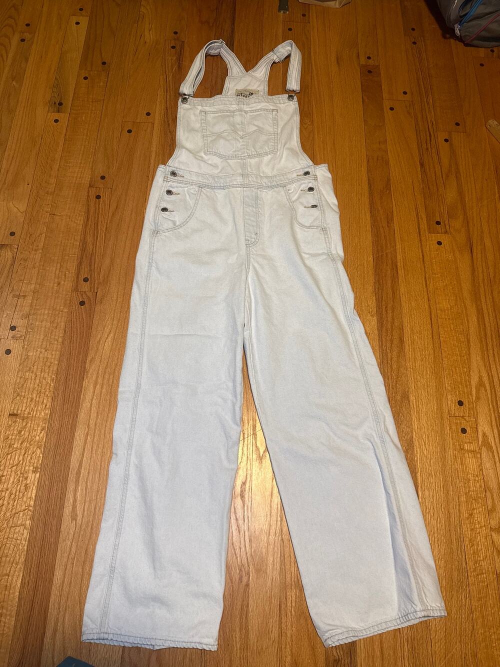 Levi’s SilverTab Overalls Women L Light Wash Baggy Wide Leg Denim A3520-0001
